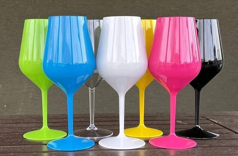 Levně Nerozbitná plastová sklenička na víno 470 ml s vlastním potiskem (s vlastním potiskem)